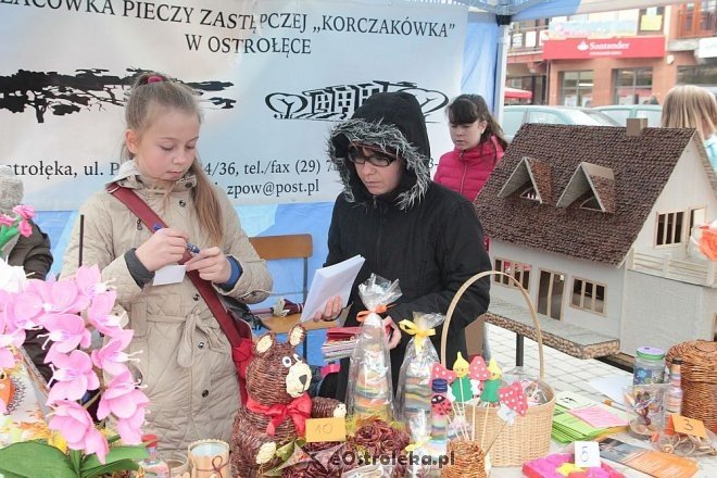 Ostrołęka: Miejskie obchody Międzynarodowego Dnia Walki z Ubóstwem [16.10.2015] - zdjęcie #14 - eOstroleka.pl