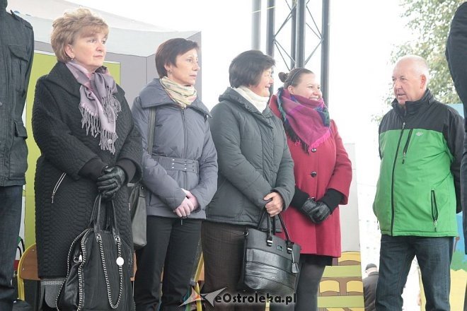 Ostrołęka: Miejskie obchody Międzynarodowego Dnia Walki z Ubóstwem [16.10.2015] - zdjęcie #34 - eOstroleka.pl