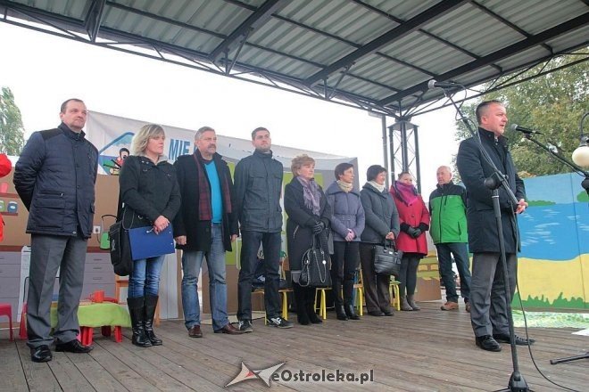 Ostrołęka: Miejskie obchody Międzynarodowego Dnia Walki z Ubóstwem [16.10.2015] - zdjęcie #33 - eOstroleka.pl