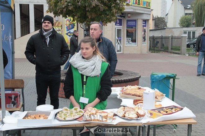 Ostrołęka: Miejskie obchody Międzynarodowego Dnia Walki z Ubóstwem [16.10.2015] - zdjęcie #19 - eOstroleka.pl