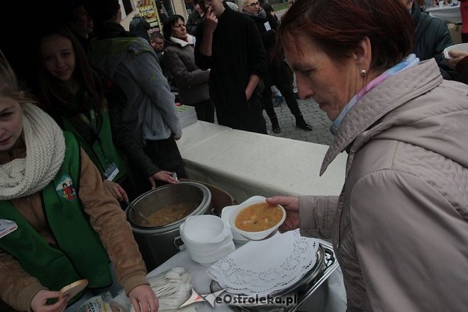 Ostrołęka: Miejskie obchody Międzynarodowego Dnia Walki z Ubóstwem [16.10.2015] - zdjęcie #12 - eOstroleka.pl