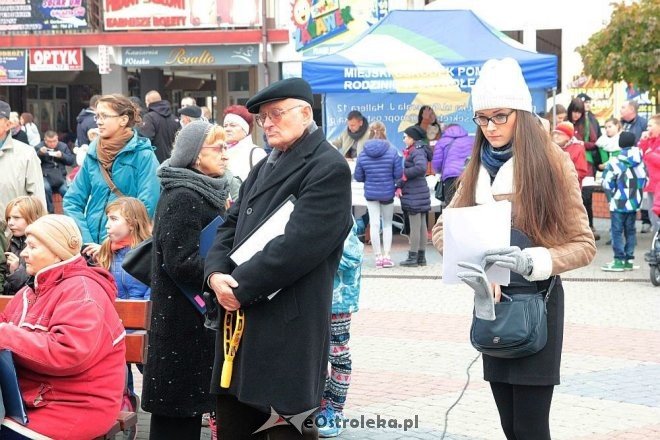 Ostrołęka: Miejskie obchody Międzynarodowego Dnia Walki z Ubóstwem [16.10.2015] - zdjęcie #70 - eOstroleka.pl