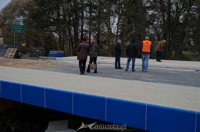 Budowy mostów przez Omulew na finiszu [16.10.2015] - zdjęcie #7 - eOstroleka.pl