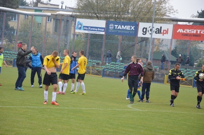 Korona Ostrołęka - KS CK Troszyn [17.10.2015] - zdjęcie #3 - eOstroleka.pl
