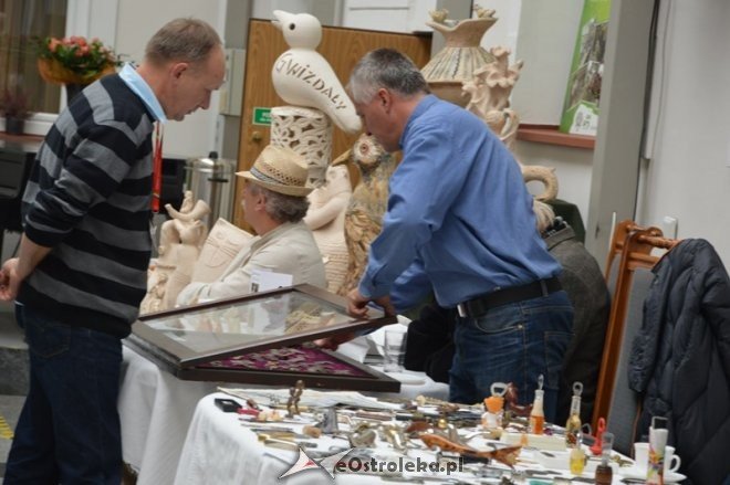 Dzień kolekcjonera w Muzeum Kultury Kurpiowskiej [17.10.2015] - zdjęcie #18 - eOstroleka.pl