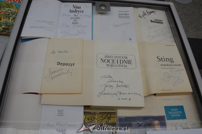 Dzień kolekcjonera w Muzeum Kultury Kurpiowskiej [17.10.2015] - zdjęcie #12 - eOstroleka.pl