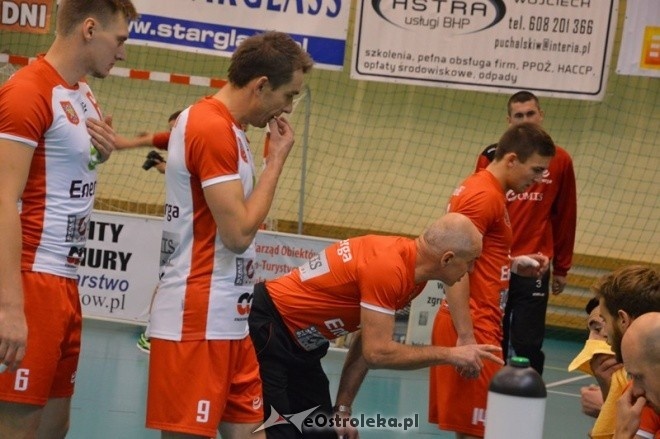 Energa Omis Ostrołęka - AGH Kraków (17.10.2015] - zdjęcie #61 - eOstroleka.pl