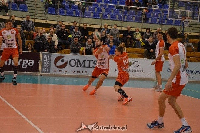 Energa Omis Ostrołęka - AGH Kraków (17.10.2015] - zdjęcie #55 - eOstroleka.pl