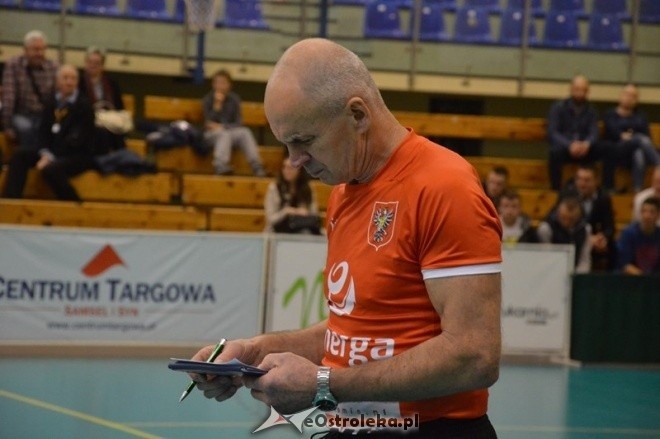 Energa Omis Ostrołęka - AGH Kraków (17.10.2015] - zdjęcie #28 - eOstroleka.pl