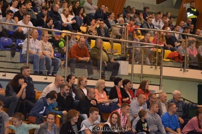 Energa Omis Ostrołęka - AGH Kraków (17.10.2015] - zdjęcie #21 - eOstroleka.pl