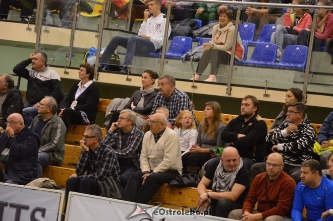 Energa Omis Ostrołęka - AGH Kraków (17.10.2015] - zdjęcie #11 - eOstroleka.pl