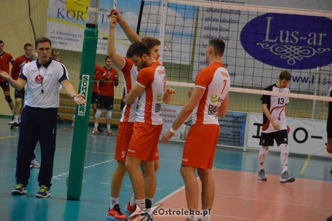 Energa Omis Ostrołęka - AGH Kraków (17.10.2015] - zdjęcie #3 - eOstroleka.pl