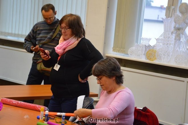 Warsztaty świąteczne w Klubie Oczko [18.10.2015] - zdjęcie #4 - eOstroleka.pl