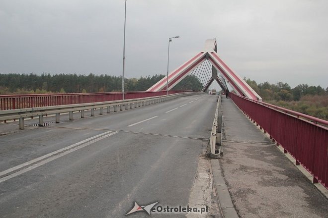Nowy most otwarty dla ruchu. Wcześniej niż zapowiadano [19.10.2015] - zdjęcie #5 - eOstroleka.pl