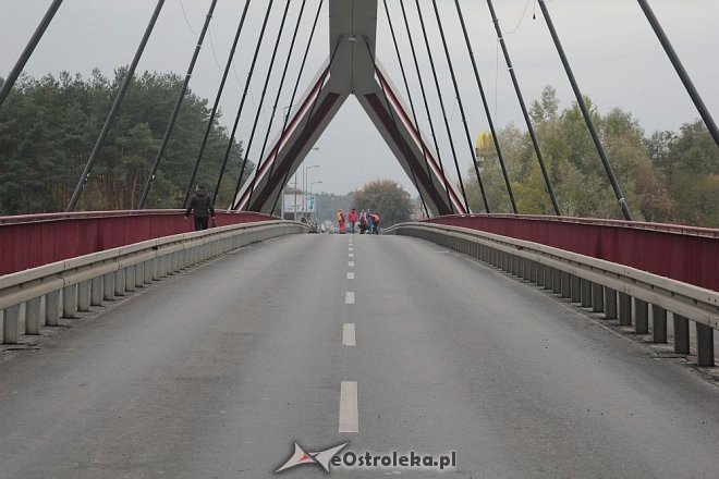 Nowy most otwarty dla ruchu. Wcześniej niż zapowiadano [19.10.2015] - zdjęcie #12 - eOstroleka.pl