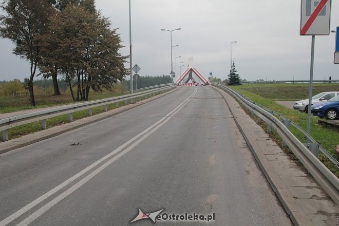 Nowy most otwarty dla ruchu. Wcześniej niż zapowiadano [19.10.2015] - zdjęcie #17 - eOstroleka.pl