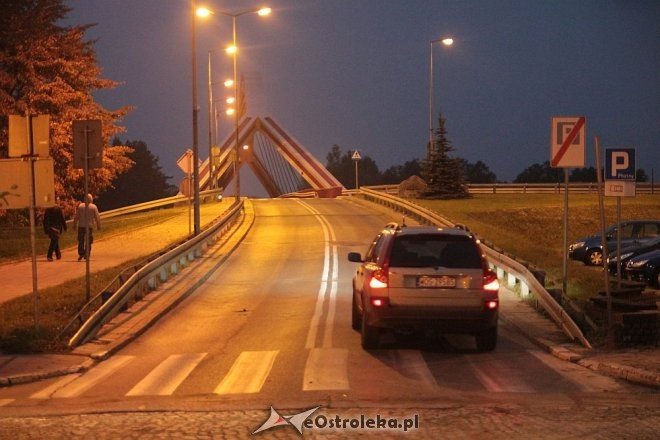 Nowy most otwarty dla ruchu. Wcześniej niż zapowiadano [19.10.2015] - zdjęcie #23 - eOstroleka.pl