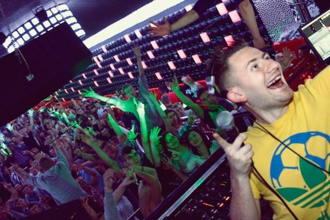 Taito w Clubie Ibiza Zalesie. Król Pompy powrócił! [19.10.2015] - zdjęcie #32 - eOstroleka.pl