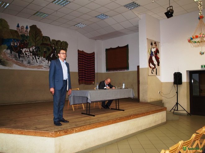 Minister rolnictwa, Marek Sawicki z wizytą w Kadzidle [21.10.2015] - zdjęcie #3 - eOstroleka.pl