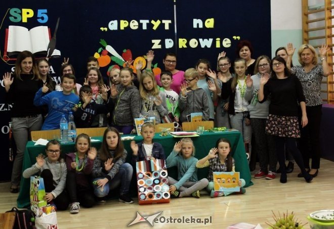 „Apetyt na zdrowie” w Szkole Podstawowej nr 5 w Ostrołęce [21.10.2015] - zdjęcie #55 - eOstroleka.pl