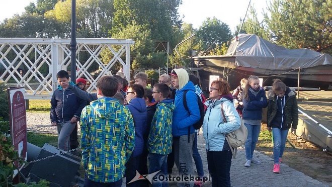 Uczniowie ostrołęckiej „dziesiątki” na Zjeździe Szkół im. św. Jana Pawła II [23.10.2015] - zdjęcie #10 - eOstroleka.pl