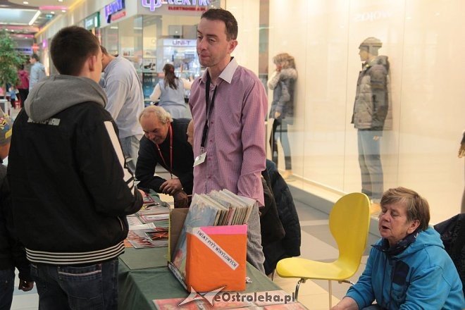 Galeria Bursztynowa była dziś rajem dla kolekcjonerów [25.20.2015] - zdjęcie #14 - eOstroleka.pl