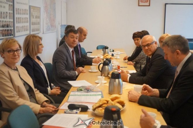 Porozumienie partnerskie podpisane. Powiat ostrołęcki z szansą na 6 milionową dotację [26.10.2015] - zdjęcie #6 - eOstroleka.pl