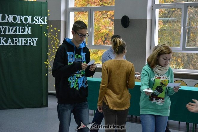 Ogólnopolski Tydzień Kariery w ZSZ nr 2 w Ostrołęce [27.10.2015] - zdjęcie #13 - eOstroleka.pl