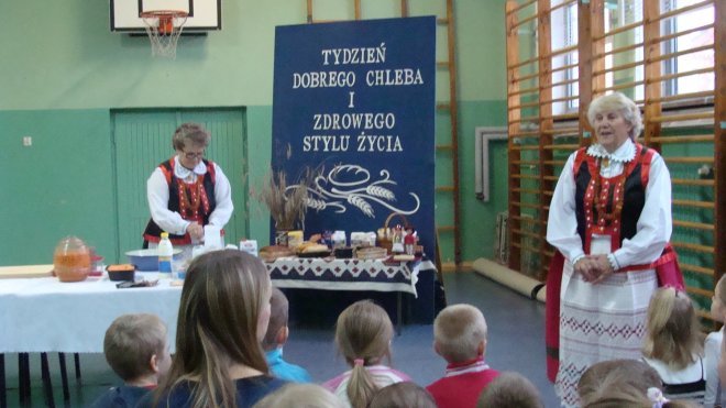 Tydzień chleba w ZS nr 4 - zdjęcie #4 - eOstroleka.pl