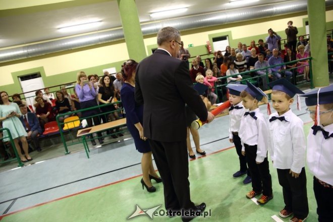 Pasowanie na ucznia w Szkole Podstawowej w Rzekuniu [29.10.2015] - zdjęcie #2 - eOstroleka.pl