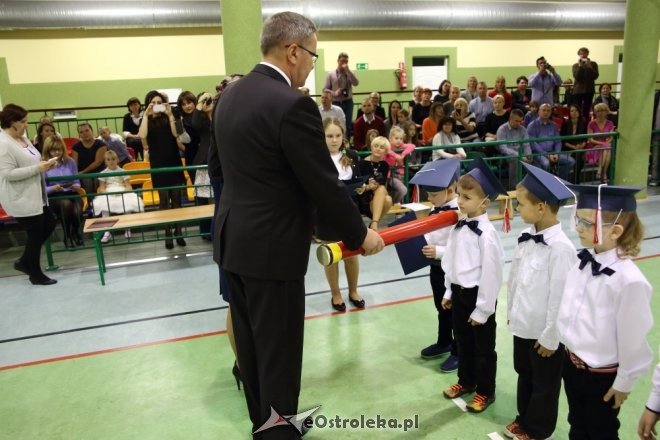 Pasowanie na ucznia w Szkole Podstawowej w Rzekuniu [29.10.2015] - zdjęcie #3 - eOstroleka.pl