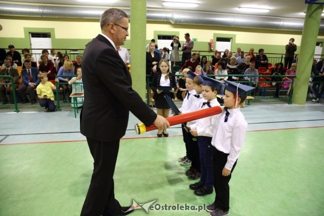 Pasowanie na ucznia w Szkole Podstawowej w Rzekuniu [29.10.2015] - zdjęcie #5 - eOstroleka.pl