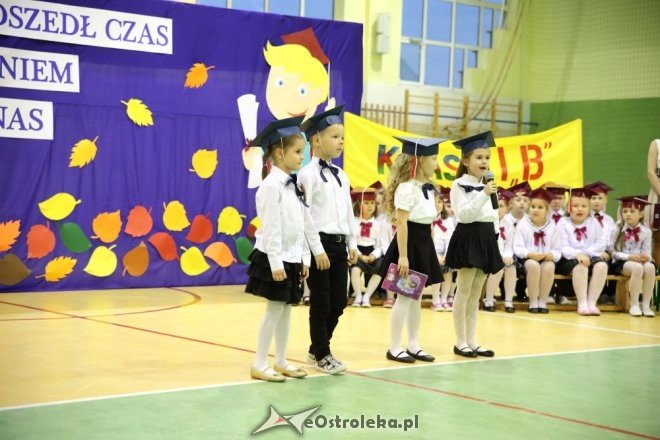 Pasowanie na ucznia w Szkole Podstawowej w Rzekuniu [29.10.2015] - zdjęcie #35 - eOstroleka.pl