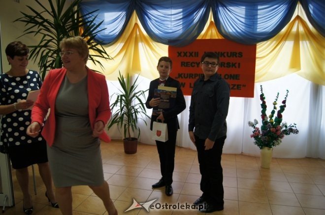 XXXII edycja konkursu recytatorskiego „Kurpie Zielone w Literaturze” [30.10.2015] - zdjęcie #44 - eOstroleka.pl