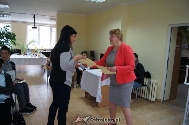 XXXII edycja konkursu recytatorskiego „Kurpie Zielone w Literaturze” [30.10.2015] - zdjęcie #27 - eOstroleka.pl