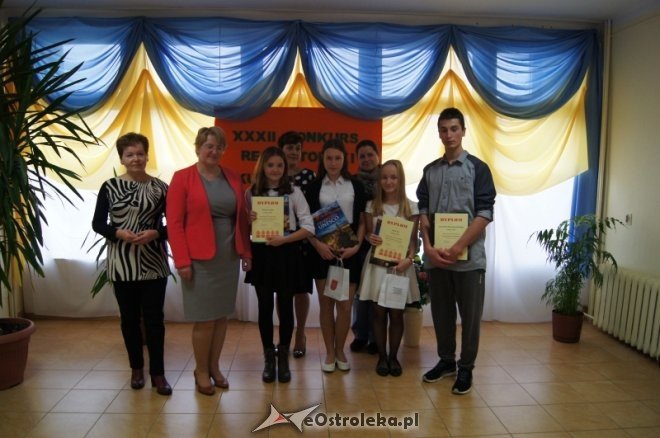 XXXII edycja konkursu recytatorskiego „Kurpie Zielone w Literaturze” [30.10.2015] - zdjęcie #18 - eOstroleka.pl