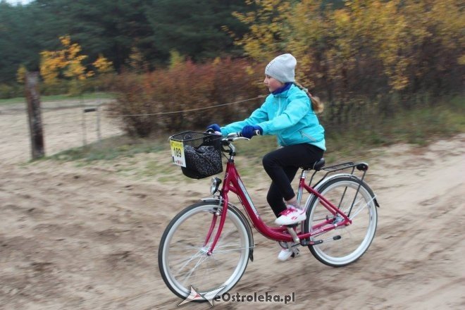 Jesienny Rajd Rowerowy uczniów ostrołęckiej „dziesiątki” [ZDJĘCIA] - zdjęcie #50 - eOstroleka.pl