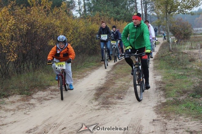 Jesienny Rajd Rowerowy uczniów ostrołęckiej „dziesiątki” [ZDJĘCIA] - zdjęcie #33 - eOstroleka.pl