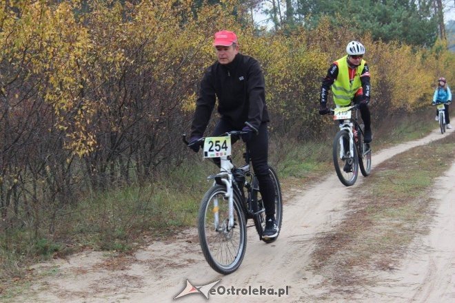 Jesienny Rajd Rowerowy uczniów ostrołęckiej „dziesiątki” [ZDJĘCIA] - zdjęcie #20 - eOstroleka.pl
