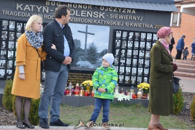 Uroczystość Wszystkich Świętych na cmentarzu komunalnym [01.11.2015] - zdjęcie #13 - eOstroleka.pl