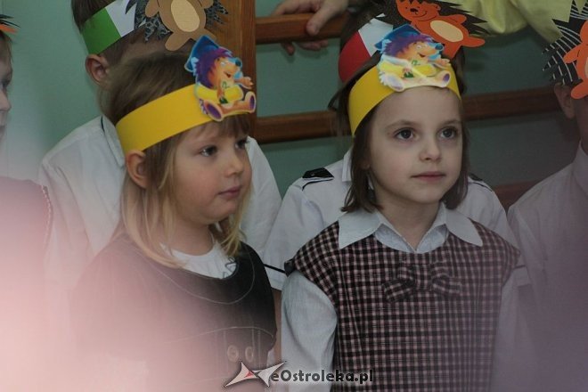 Pasowanie na „starszaka” w Szkole Podstawowej nr 5 w Ostrołęce [03.11.2015] - zdjęcie #41 - eOstroleka.pl