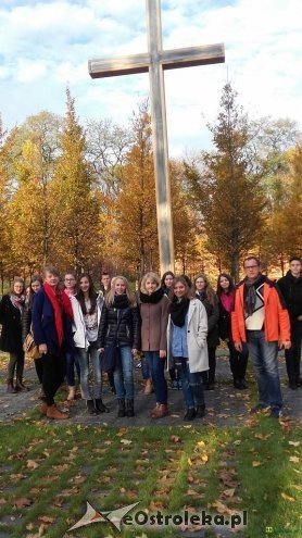 „A to Polska właśnie...” - kadzidlańska młodzież z wizytą w Muzeum Katyńskim [03.11.2015] - zdjęcie #2 - eOstroleka.pl