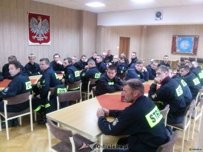 Strażacy ochotnicy z Czerwina, Kadzidła i Myszyńca przeszkoleni [03.11.2015] - zdjęcie #28 - eOstroleka.pl