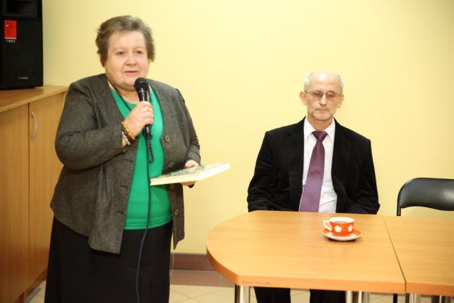 Spotkanie z Januszem Mikulskim w Klubie przy Studziennej [03.11.2015] - zdjęcie #12 - eOstroleka.pl