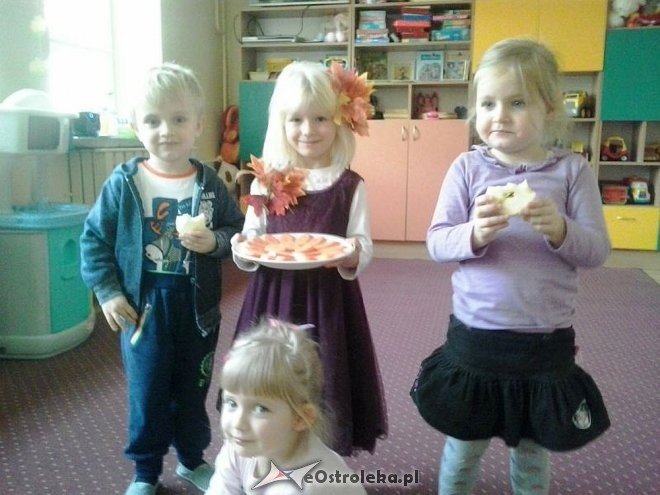 Konkurs plastyczny „W jesiennym ogrodzie” w Krainie Misiów [05.11.2015] - zdjęcie #23 - eOstroleka.pl