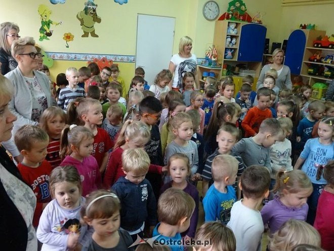 Konkurs plastyczny „W jesiennym ogrodzie” w Krainie Misiów [05.11.2015] - zdjęcie #13 - eOstroleka.pl