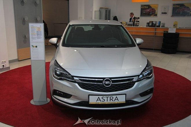 Zobacz najnowszego opla astrę podczas dni otwartych w Oscar Ostrołęka [06.11.2015] - zdjęcie #30 - eOstroleka.pl