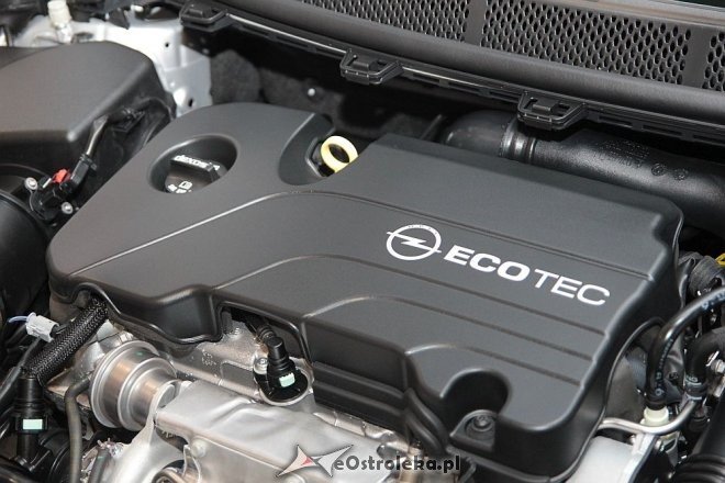 Zobacz najnowszego opla astrę podczas dni otwartych w Oscar Ostrołęka [06.11.2015] - zdjęcie #14 - eOstroleka.pl