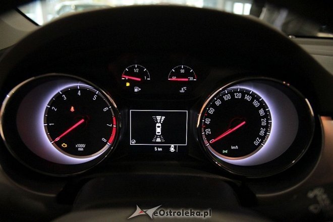 Zobacz najnowszego opla astrę podczas dni otwartych w Oscar Ostrołęka [06.11.2015] - zdjęcie #12 - eOstroleka.pl