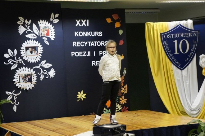 XXI  Międzyszkolny Konkurs Recytatorski Poezji i Prozy Religijnej w ostrołęckiej „dziesiątce” [07.11.2015] - zdjęcie #46 - eOstroleka.pl